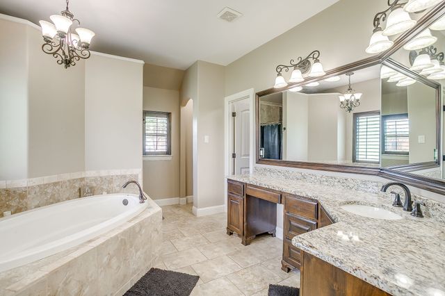 157 Pack Saddle Trail, Weatherford, TX 76088