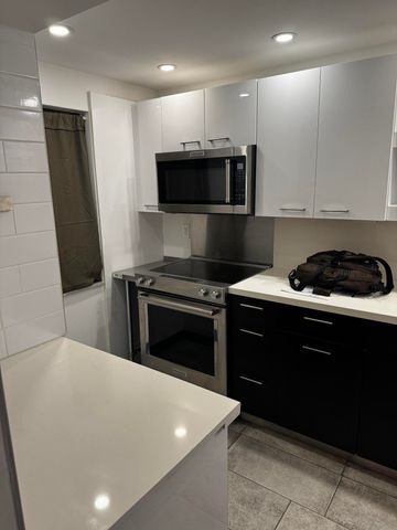 2828 Tennis Club Drive 202, West Palm Beach, FL 33417
