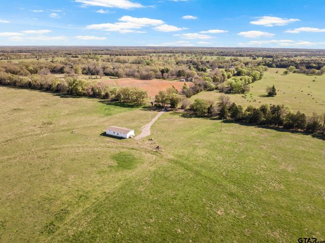 724 NE County Road 2170, Mt Vernon, TX 75457