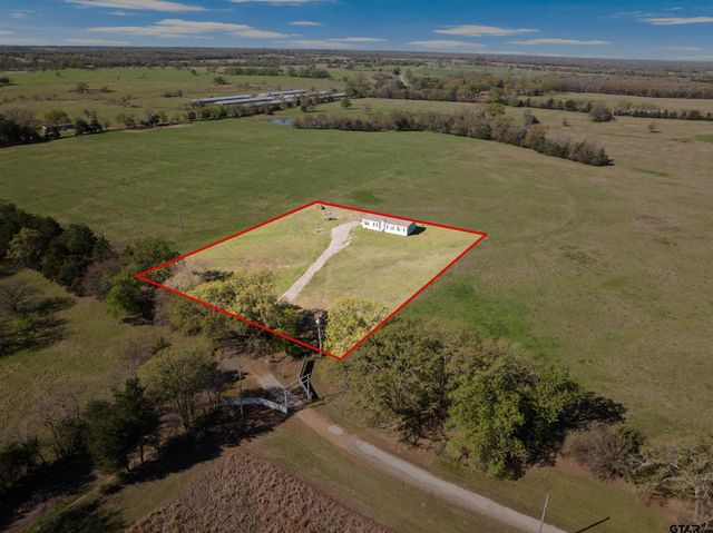 724 NE County Road 2170, Mt Vernon, TX 75457