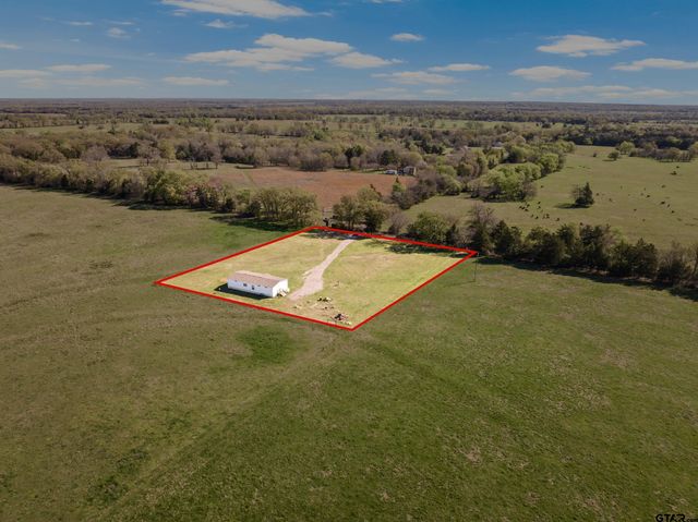 724 NE County Road 2170, Mt Vernon, TX 75457