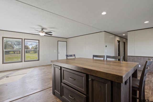 724 NE County Road 2170, Mt Vernon, TX 75457