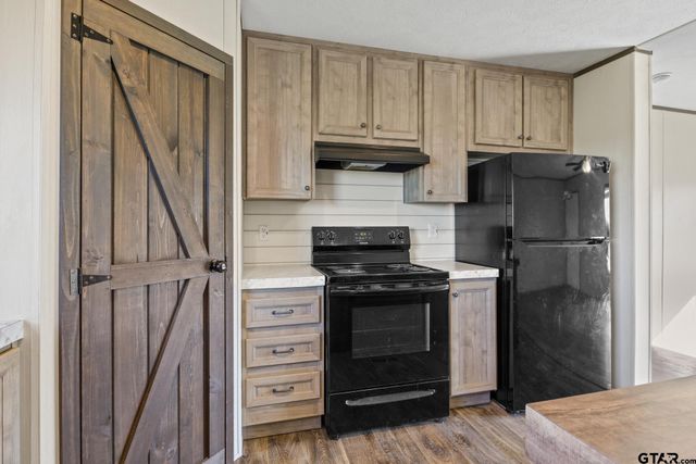 724 NE County Road 2170, Mt Vernon, TX 75457