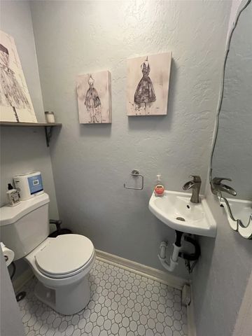 30 W Parnell Street, Denison, TX 75020