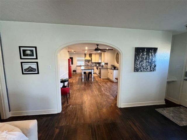 30 W Parnell Street, Denison, TX 75020