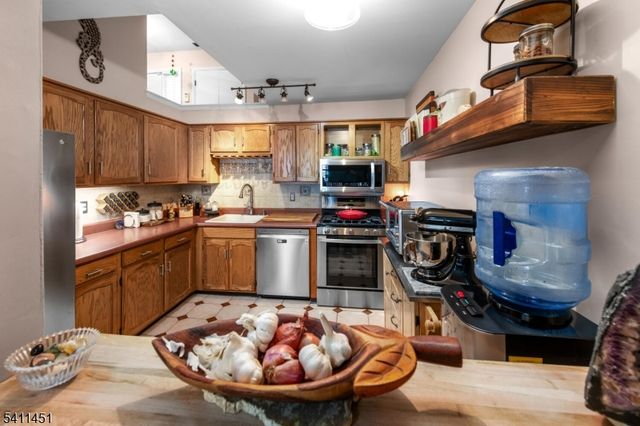 41 Lexington Ln B, West Milford Twp., NJ 07480