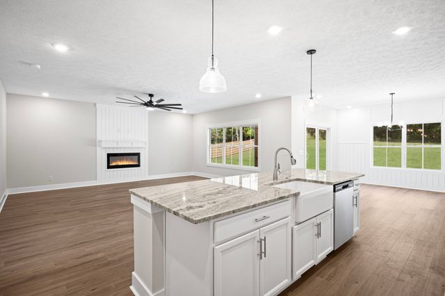 48 Powell Rd, Clarksville, TN 37043