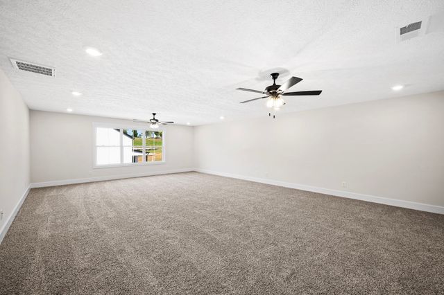 48 Powell Rd, Clarksville, TN 37043