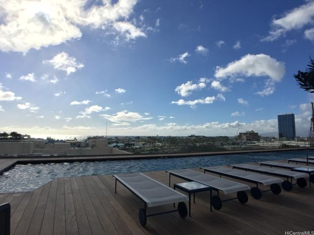 1001 Queen Street 802, Honolulu, HI 96814