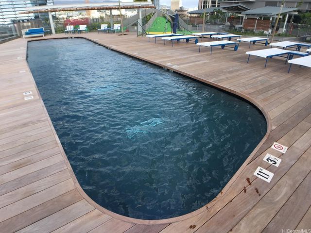 1001 Queen Street 802, Honolulu, HI 96814