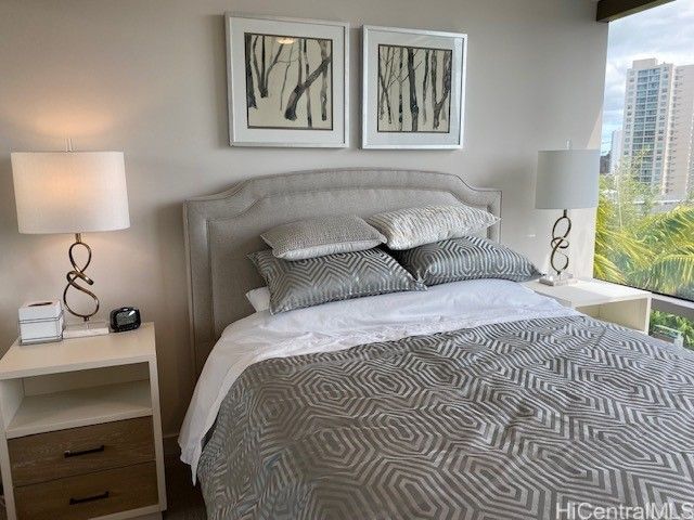 1001 Queen Street 802, Honolulu, HI 96814