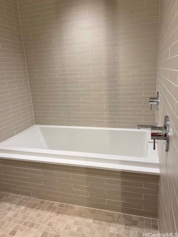 1001 Queen Street 802, Honolulu, HI 96814