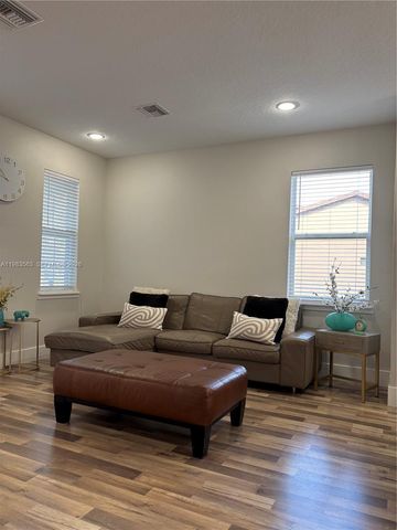 1001 LA MIRADA, Kissimmee, FL 34744
