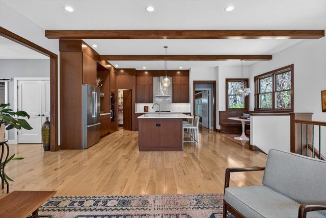 7041 Alvie Lane, Bettendorf, IA 52722
