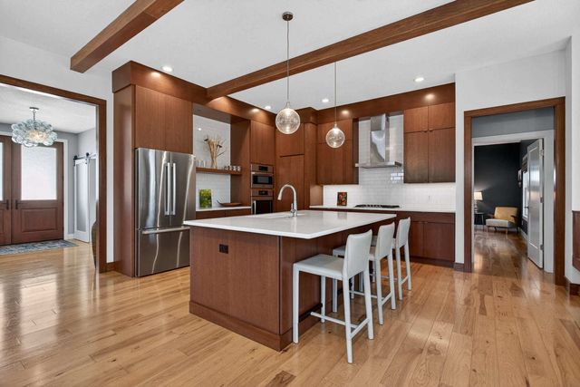 7041 Alvie Lane, Bettendorf, IA 52722