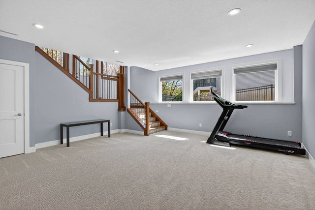 7041 Alvie Lane, Bettendorf, IA 52722
