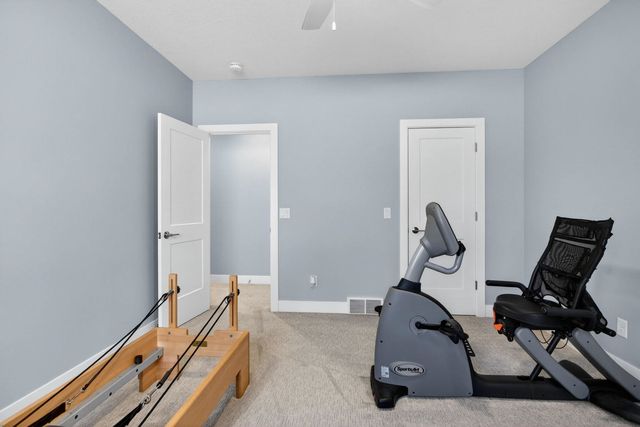 7041 Alvie Lane, Bettendorf, IA 52722