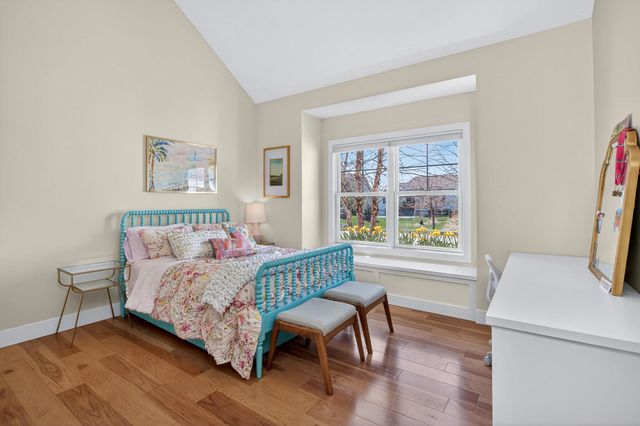 7041 Alvie Lane, Bettendorf, IA 52722