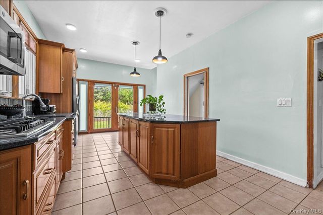 9 Frederick Place, Mount Vernon, NY 10552