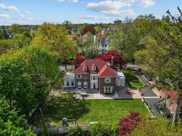 9 Frederick Place, Mount Vernon, NY 10552