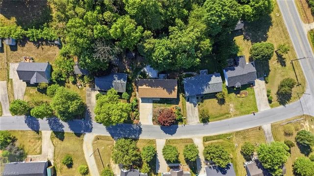 3604 Akers Court, High Point, NC 27263