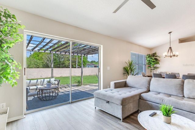 1126 VINETREE DRIVE, Brandon, FL 33510
