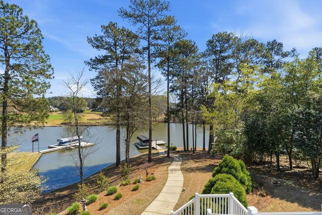 1180 Club Cove Drive, Greensboro, GA 30642