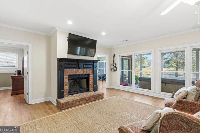 1180 Club Cove Drive, Greensboro, GA 30642