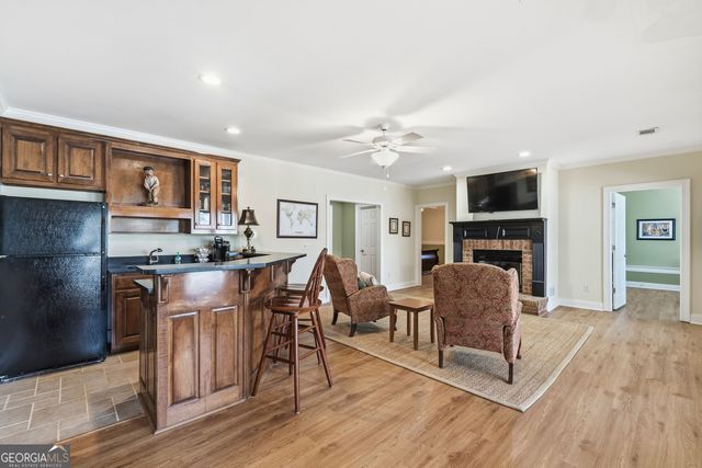 1180 Club Cove Drive, Greensboro, GA 30642