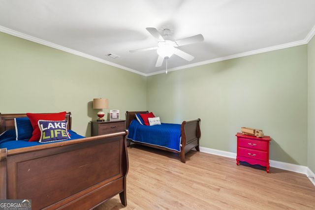 1180 Club Cove Drive, Greensboro, GA 30642