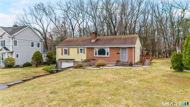 12 Garth Road, Manchester, CT 06042