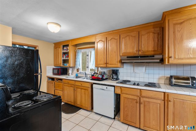 12 Garth Road, Manchester, CT 06042