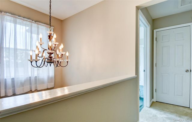 24 Valley View Circle, Warwick, NY 10990