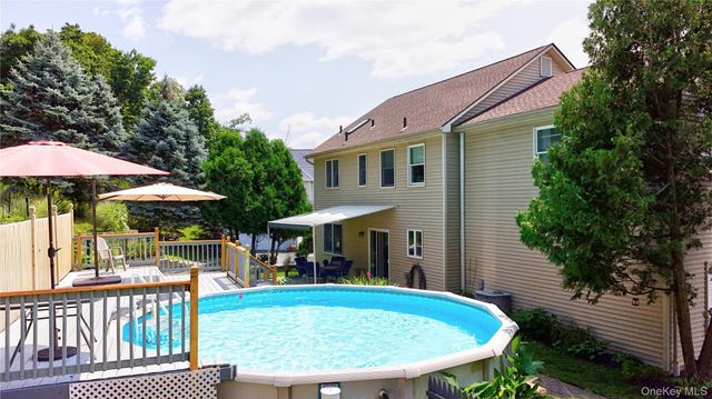 24 Valley View Circle, Warwick, NY 10990
