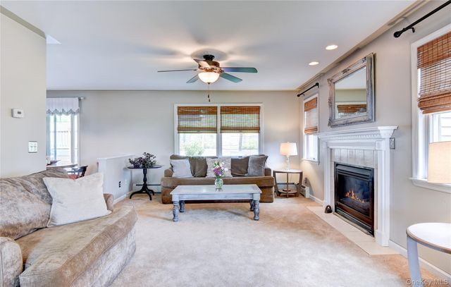 24 Valley View Circle, Warwick, NY 10990