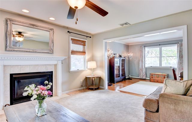 24 Valley View Circle, Warwick, NY 10990
