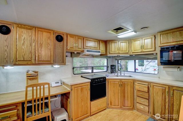 25 1 Goldrush Road, Deming, WA 98244