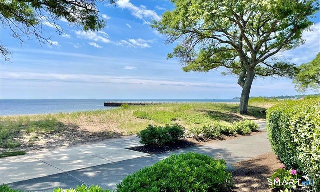 241 West Walk 241, West Haven, CT 06516