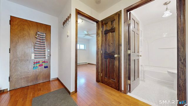 241 West Walk 241, West Haven, CT 06516