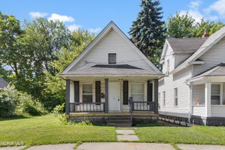 38 E Streicher Street, Toledo, OH 43608