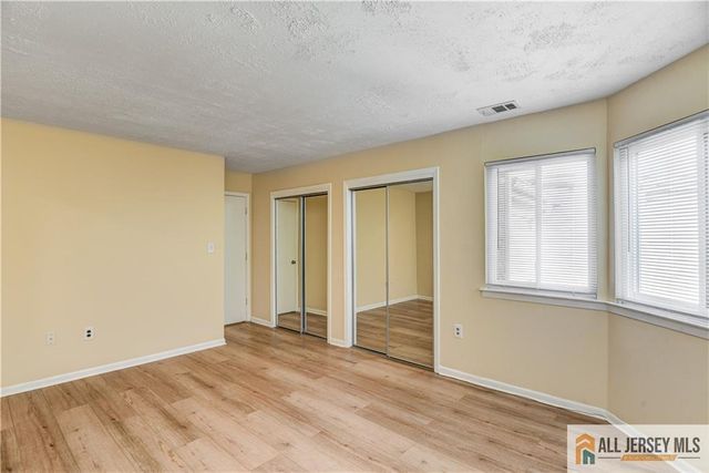 1068 Schmidt Lane, North Brunswick, NJ 08902