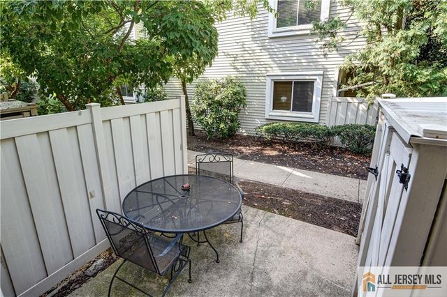 1068 Schmidt Lane, North Brunswick, NJ 08902