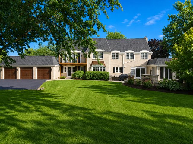 2 Gregory Lane, South Barrington, IL 60010