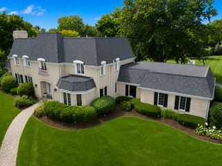 2 Gregory Lane, South Barrington, IL 60010