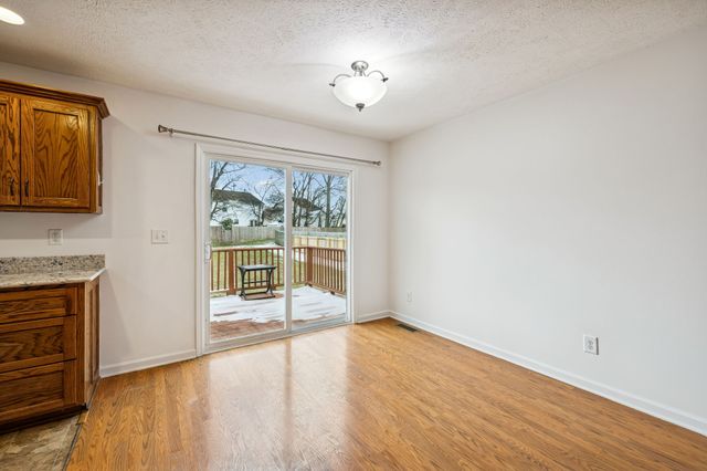 1909 Susan Rd, Columbia, TN 38401