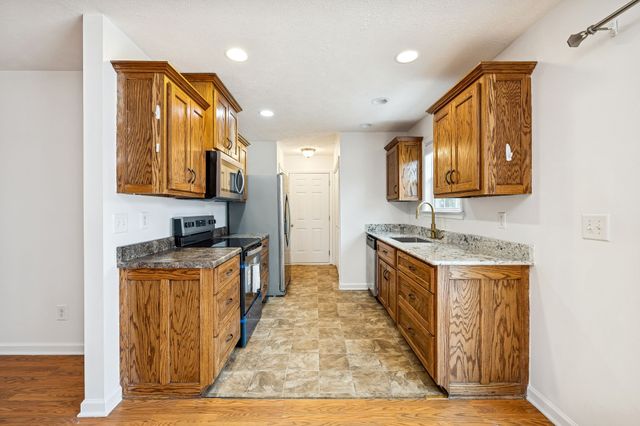 1909 Susan Rd, Columbia, TN 38401