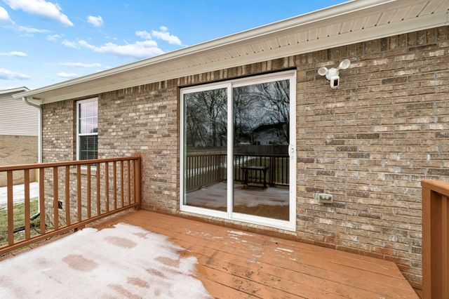 1909 Susan Rd, Columbia, TN 38401