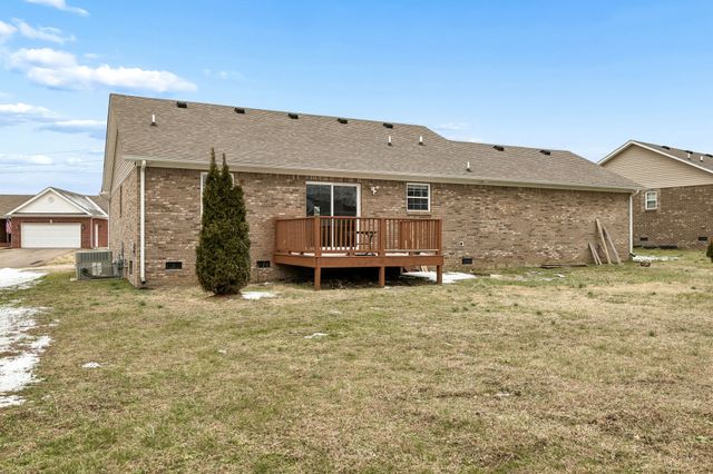 1909 Susan Rd, Columbia, TN 38401