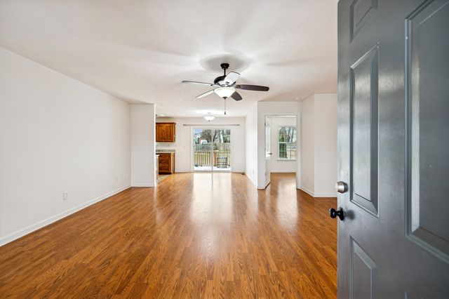 1909 Susan Rd, Columbia, TN 38401