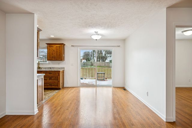 1909 Susan Rd, Columbia, TN 38401